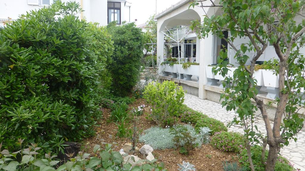 Apartments Tanja & Boris Baska  Ngoại thất bức ảnh